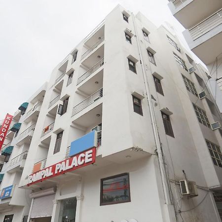 Hotel Rampal Palace Nova Deli Exterior foto